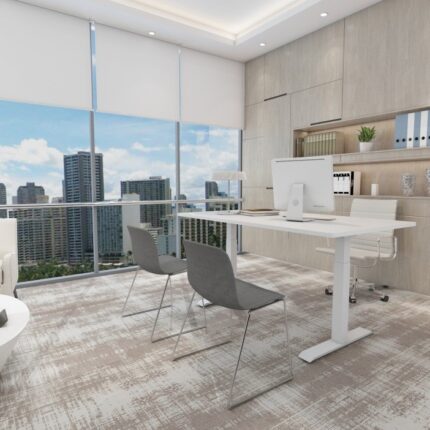 Secretária com sistema de elevação elétrico